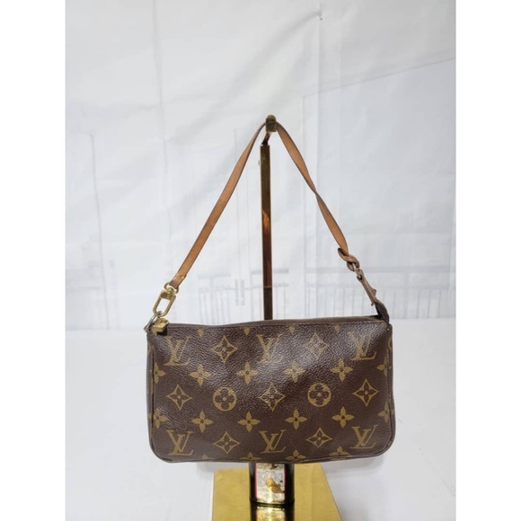 Authentic LOUIS VUITTON Monogram Pochette Accessoires Brown - Picture 4 of 13